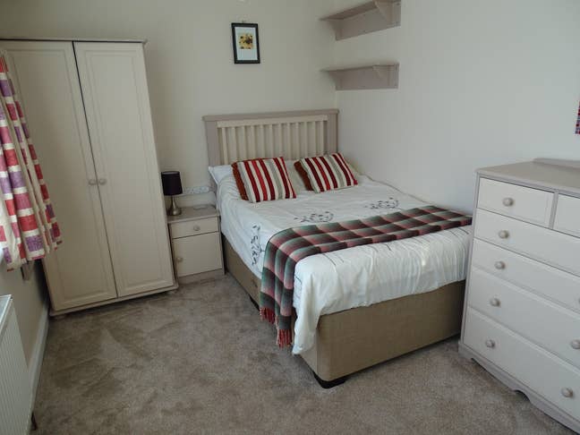 Double Ensuite in Friendly Professional Houseshare Main Photo