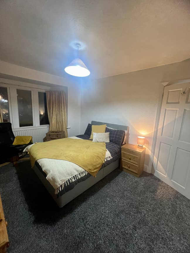 Lovely Double Room In A Quiet HouseShare Main Photo
