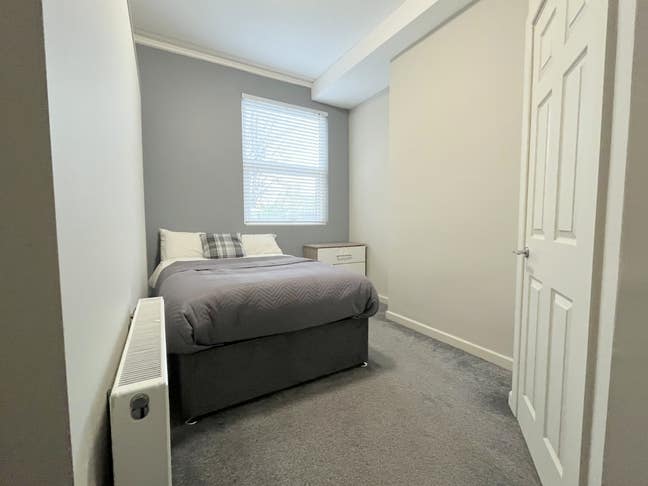 🤗🦌 Single Shared and Double Ensuite  Main Photo