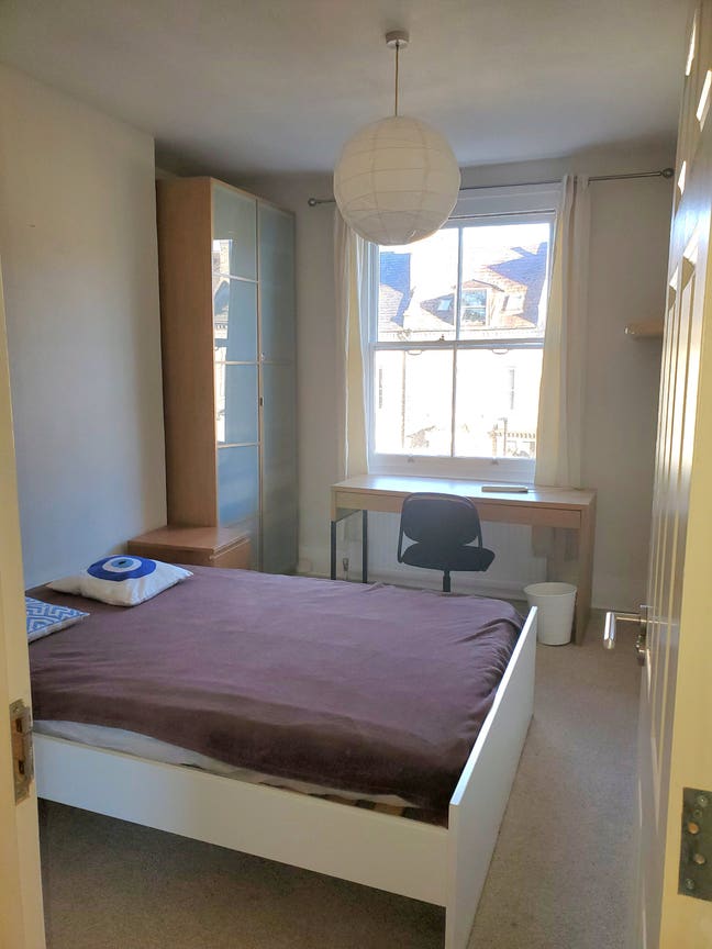 Beautiful Double in 2bed2bath Leafy Stroud Green Main Photo