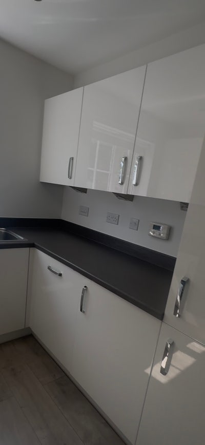 Double room to rent in Rochdale OL16 area.  Main Photo