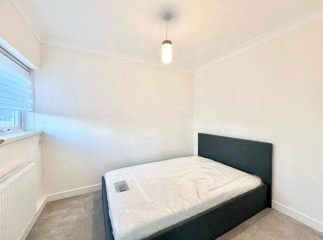 Double bedroom to rent  Main Photo