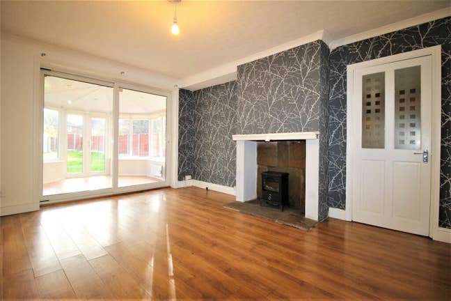 3 Bed Terraced House, Hillend Road, M23 Main Photo