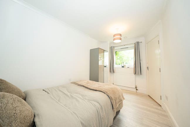 Fully Furnished Room in Canary Wharf  Main Photo