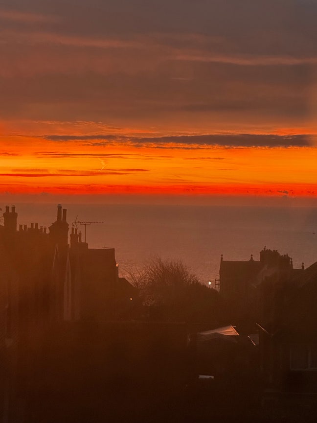 Large double room with sea views Main Photo