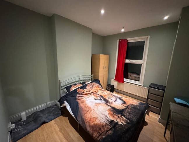 🏡 Cozy Rooms In £300-£350 (Sharing) | E6 | Bills  Main Photo