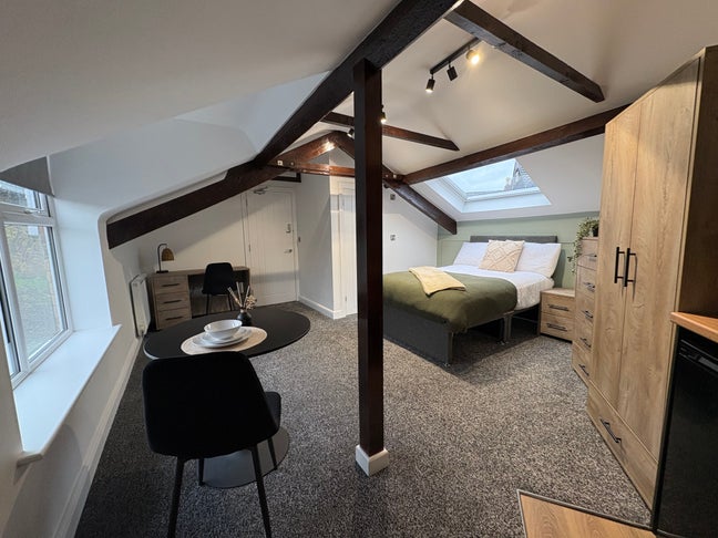 Brand New Studios - Close to City & Hospital! Main Photo