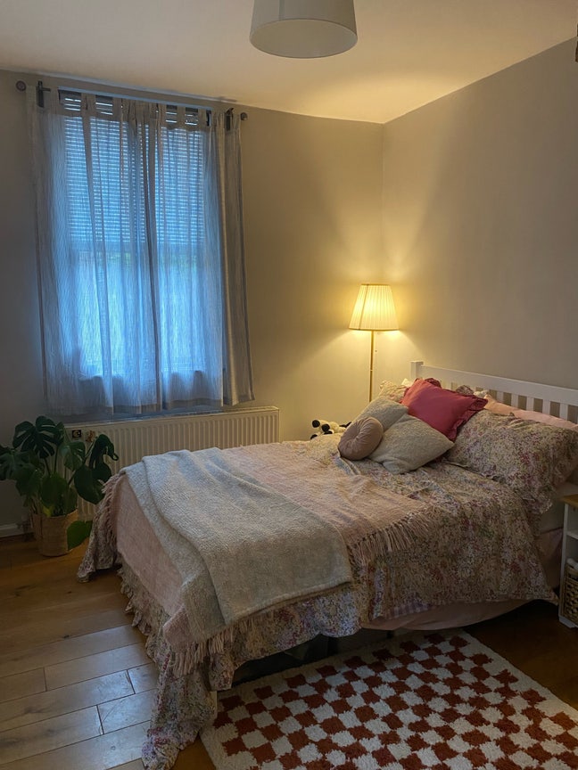 Double bedroom in West Didsbury Main Photo