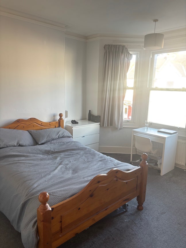 Huge Room in Tooting Main Photo