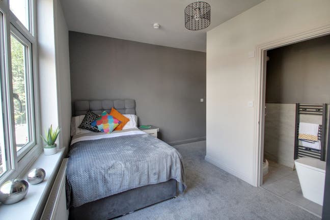 🔑 Modern Leicester Rooms | Easy Move-In Main Photo