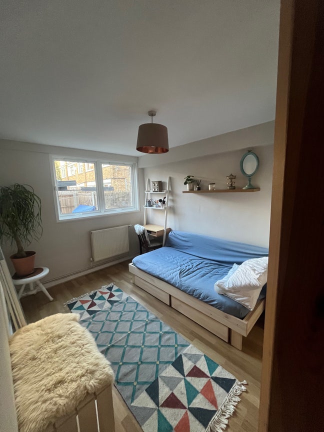 Bright and spacious room in Dalston  Main Photo