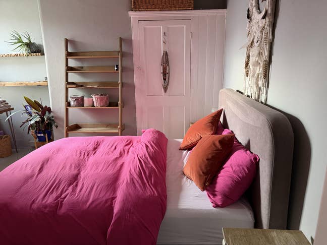 Double Room available  Main Photo