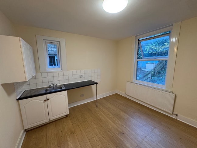 Studio in Highgate/Archway. Newly Redecorated Main Photo