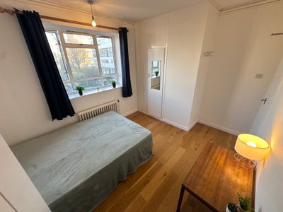 🌕Room available in 3-bed with balcony - Pimlico🌕 Main Photo