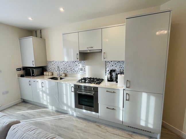 Double bedroom with private bathroom Main Photo