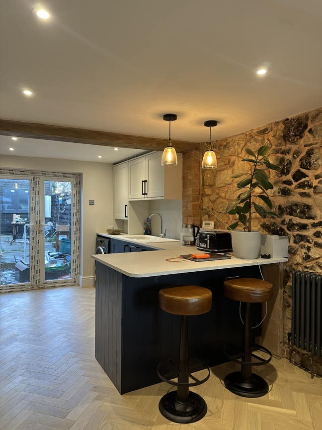 MUST READ -  Luxury House To Yourself Main Photo