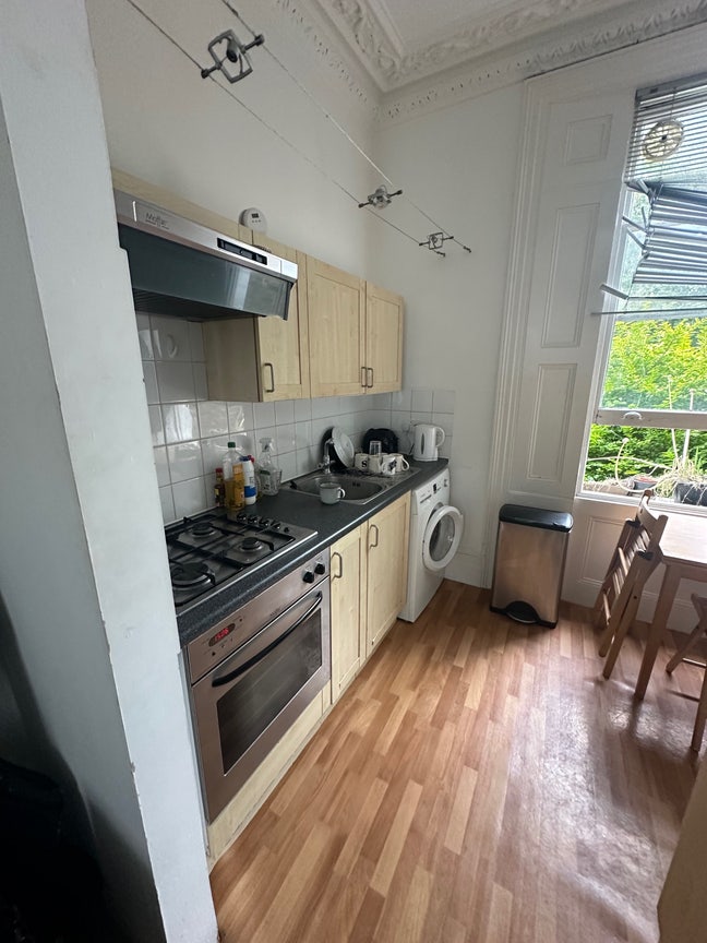Bright Studio Flat - 5 mins from Stockwell Station Main Photo