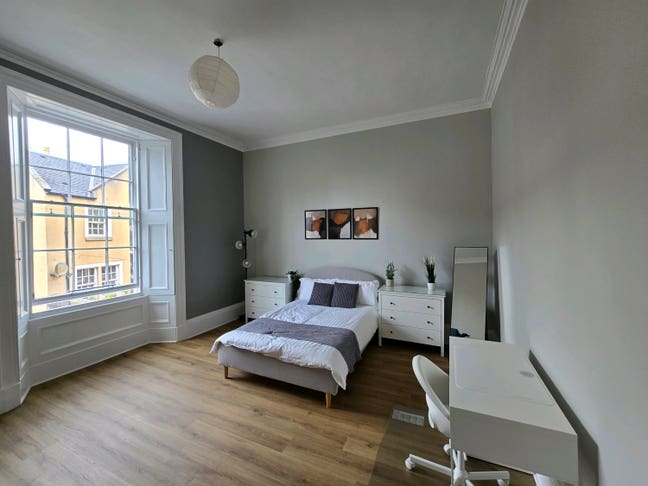 Exceptional West End apartment available  Main Photo