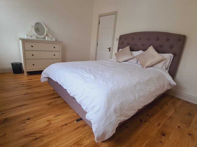 1 double rm in tidy & friendly house share Main Photo