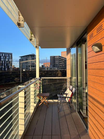 2 bed 2 bath in Castlefield with basement carpark Main Photo