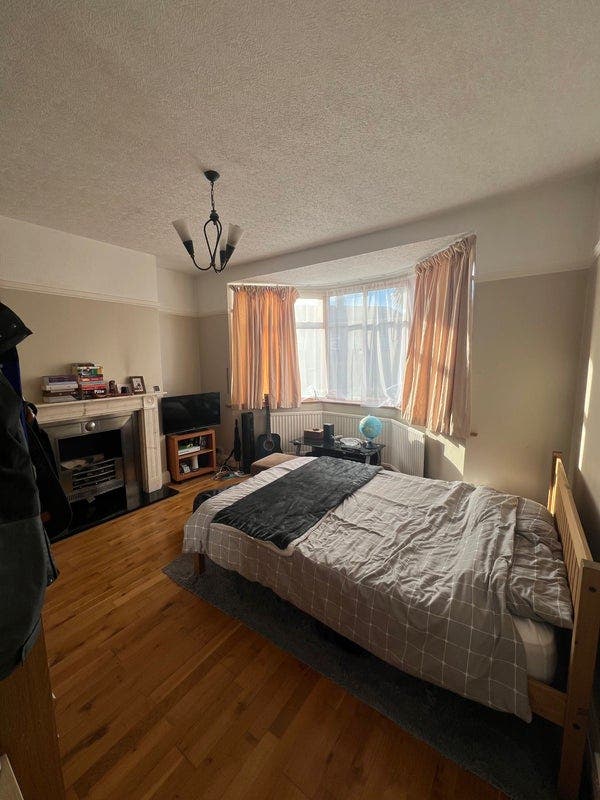 Double Room to rent in Earlsfield Main Photo