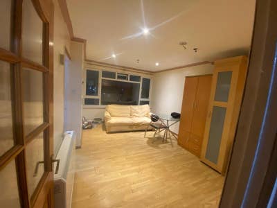  Studio Flat in Hounslow for 1 month  (Inc Bills ) Main Photo