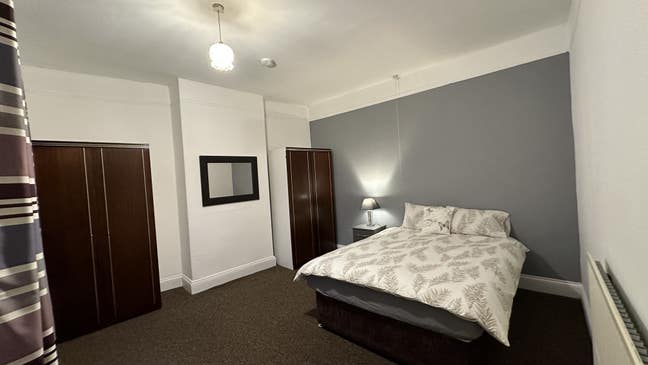 Beautiful Large Room- Superfast 500MBps Internet Main Photo