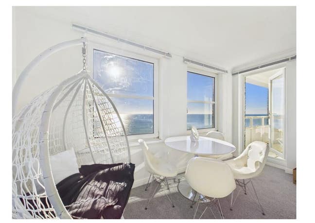 Room for rent Main Photo