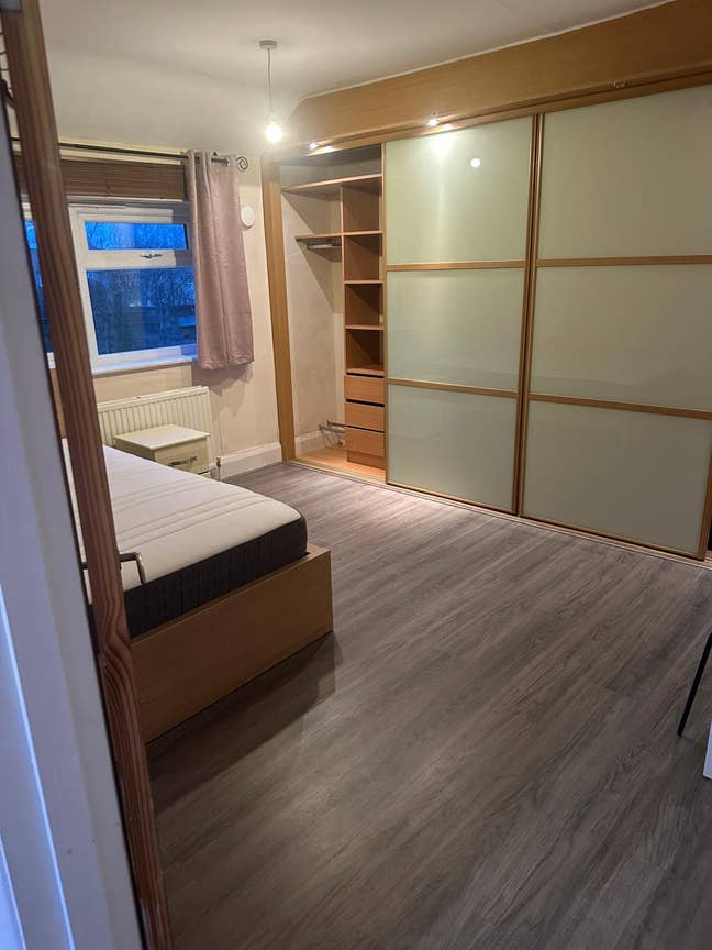 Furnished Double Room Available Main Photo