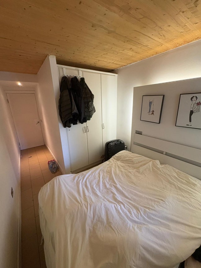 Lovely room in Hoxton  Main Photo