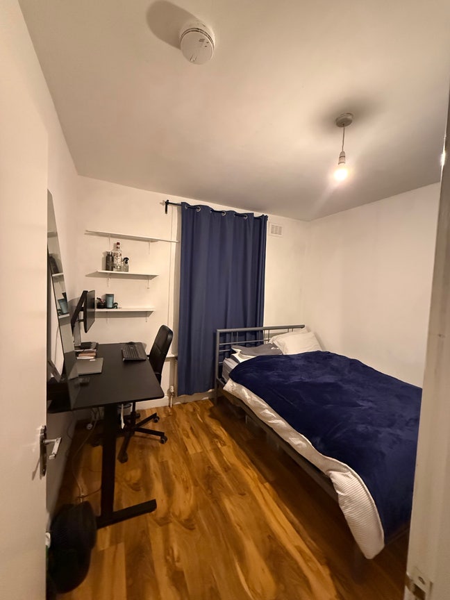 Double Bedroom in Camberwell Main Photo