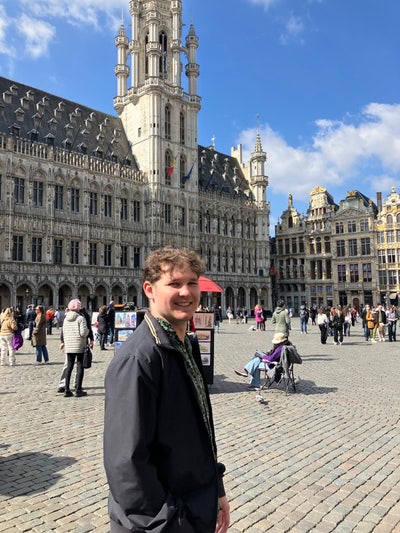 Looking for room, 21 year old graduate.  Main Photo