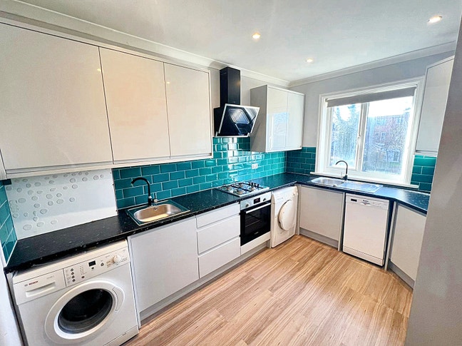 A beautiful 2 bedroom flat in Golders Green, NW11 Main Photo