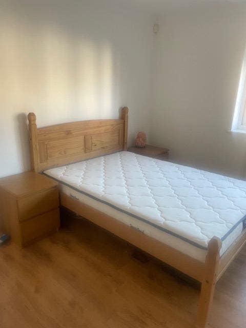 Double Bedroom with En-Suite  Main Photo