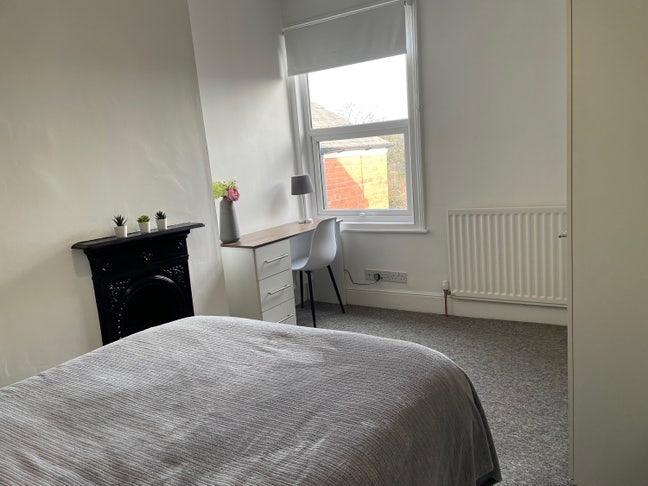 Beautiful double rooms in newly renovated house Main Photo