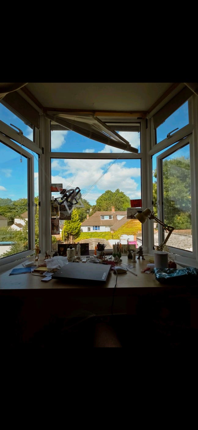 Spacious double bedroom next to heath hospital Main Photo