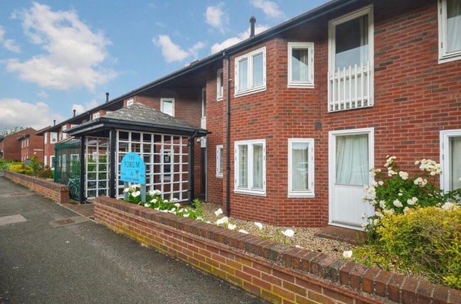 The forum single bedroom All bills included  Main Photo