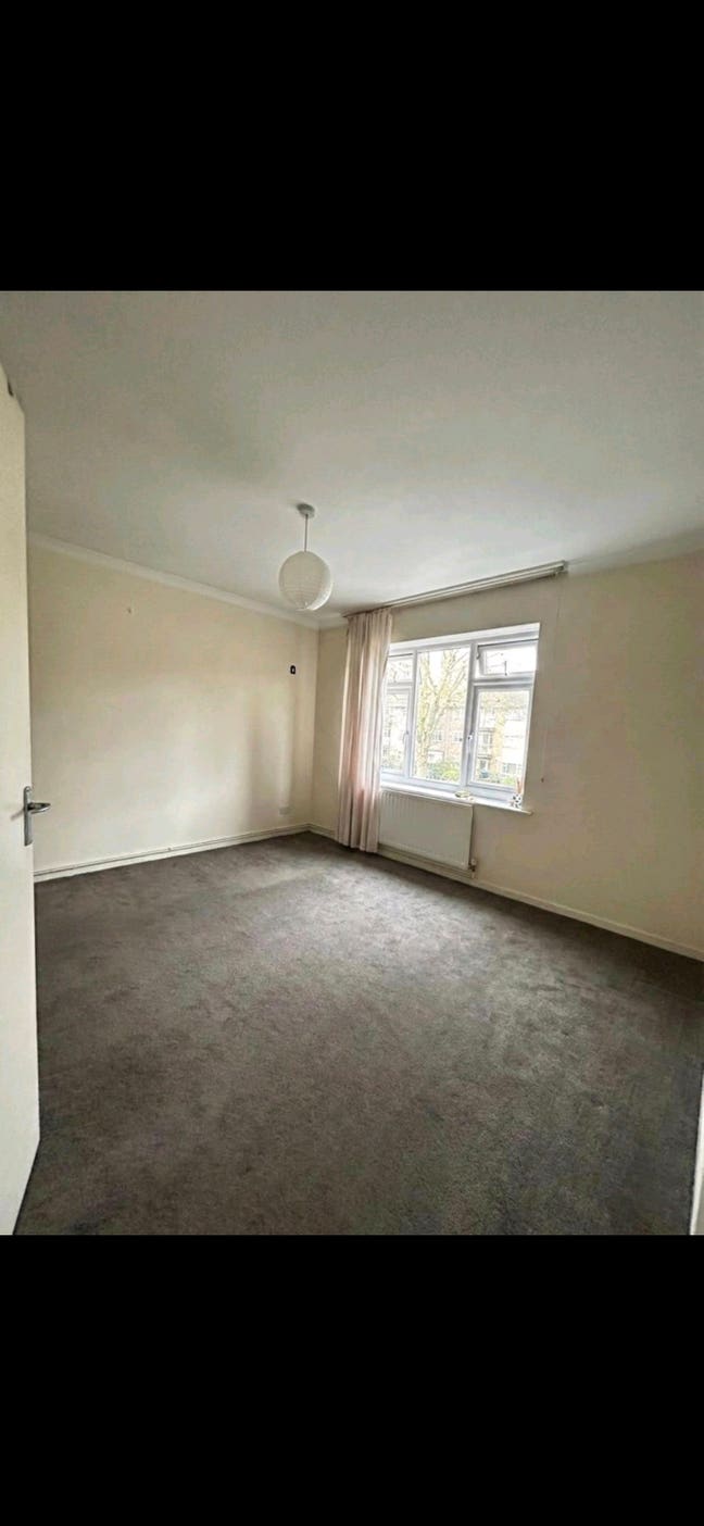 Double room next to Surbiton highstreet Main Photo