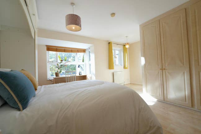 Detached House + Garden | London Bridge Area! Main Photo