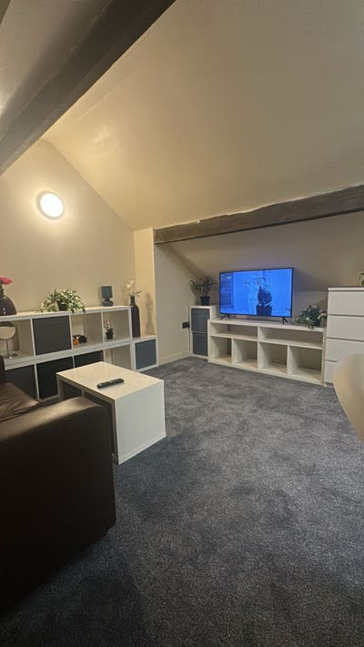 Lodger for recent loft conversion. Sheffield S4 Main Photo