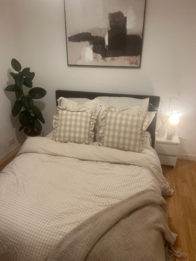 Room next to Eastleigh town centre.  Main Photo