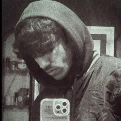 Seeking for housemates Main Photo