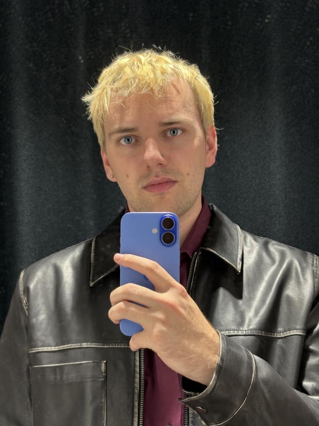 Young professional seeking friendly house share  Main Photo