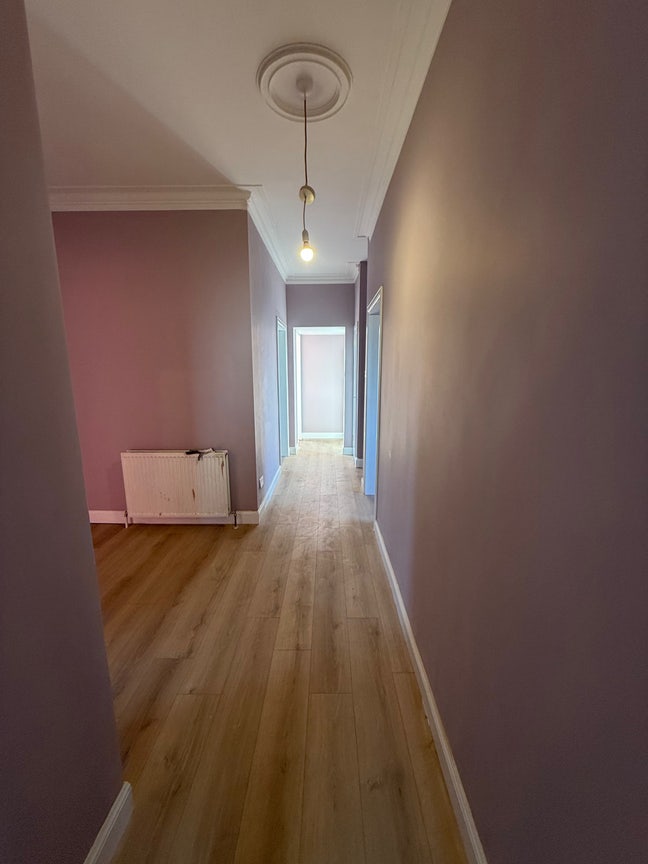 4 bedroom bunglow - milton Glasgow  Main Photo