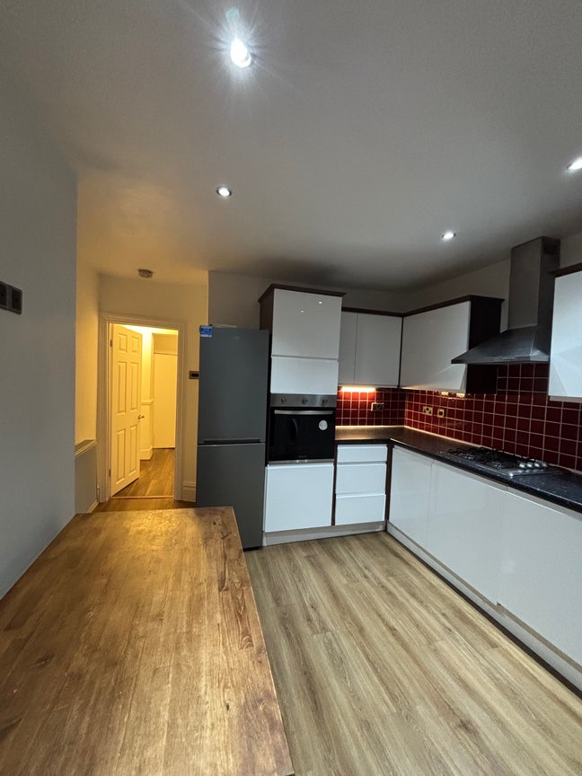 Newly Refurbished House Main Photo