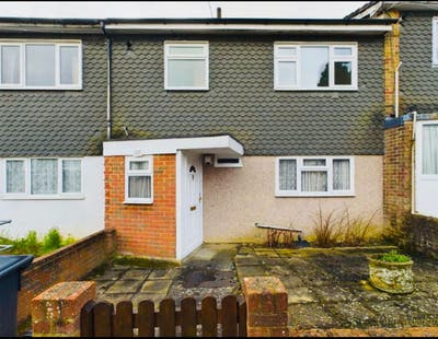 3 Bed Terraced House Main Photo