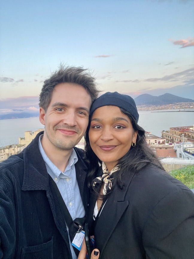 Couple seeking room 15 Dec–15 Jan Main Photo