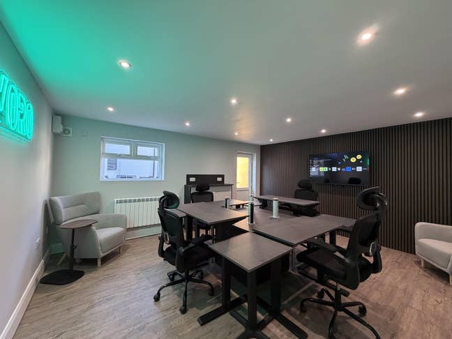 Brand New Studios Available Now 🚀🗝️ Main Photo