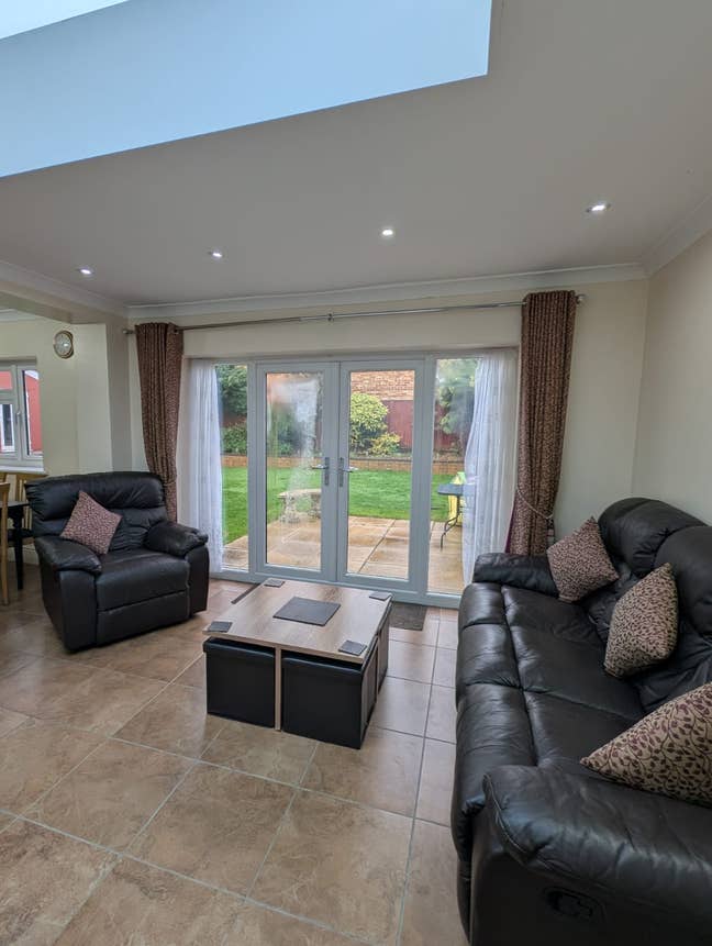 Modern, Self-Contained Apartment  Main Photo