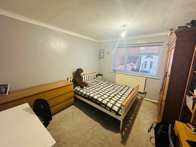 Large Double Rooms in Lewsey Farm Area  Main Photo